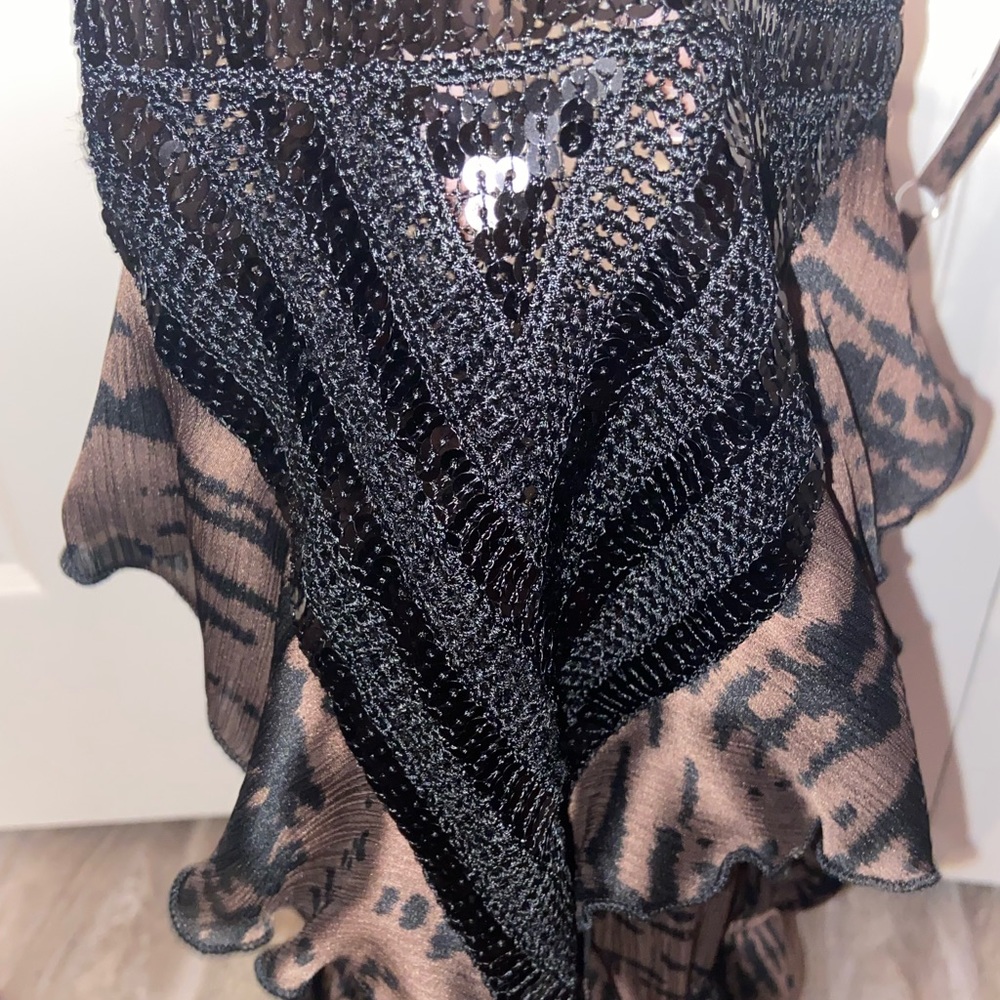 Funky y2k strap top
